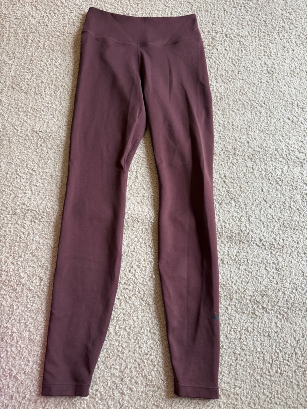 Nike Dri-FIT Deep Maroon Leggings Size Small